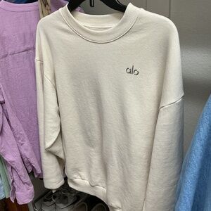 ALO Yoga Accolade Crew Neck Pullover